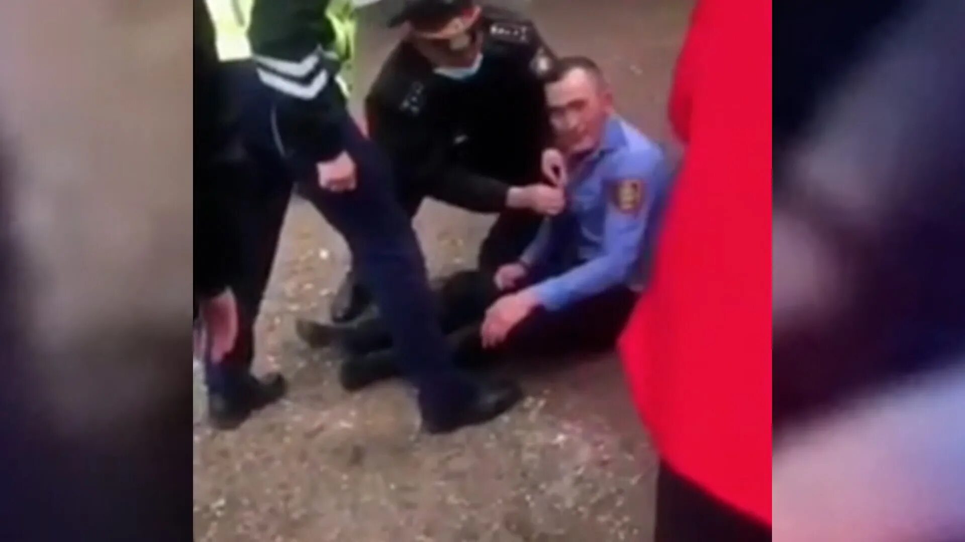 Спасается от полиции