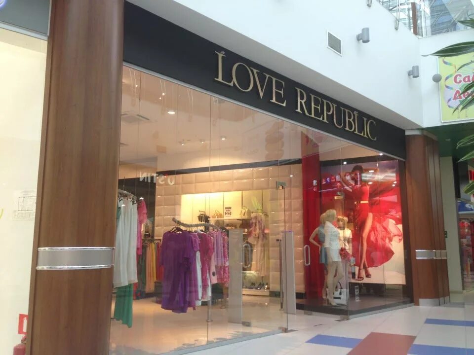 лав репаблик в ривьере. магазин loverypublic в кисловодске. Led экраны лав репаблик. лав репаблик охотный ряд. Love republic москва авиапарк.