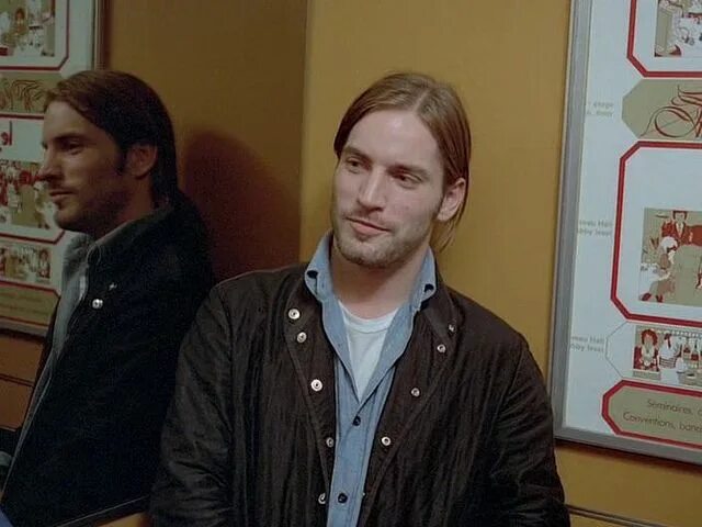 Merry goes round joe. Джо даллесандро. джо даллесандро клуб коттон. joe dallesandro trash. джо даллесандро и джейн форт, 1970..