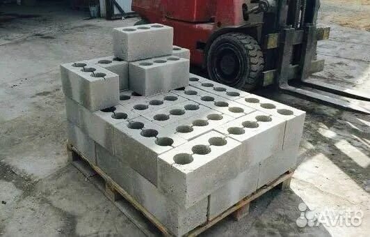 Паллет шлакоблока. Кладка шлакоблока. Керамзитные блоки 1палет. Шлакоблоков в кубе. Керамзитобетонные блоки на поддоне.