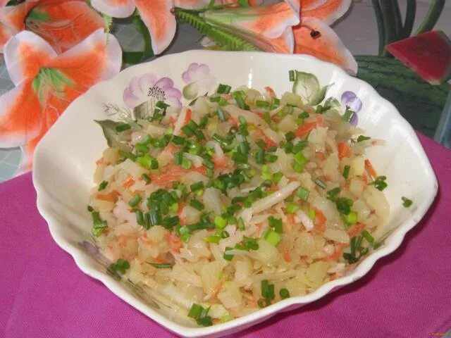 греческий салат. мужицкий салат. греческий салат. салат с грибами и квашеной капустой. картофельный салат "крестьянский".