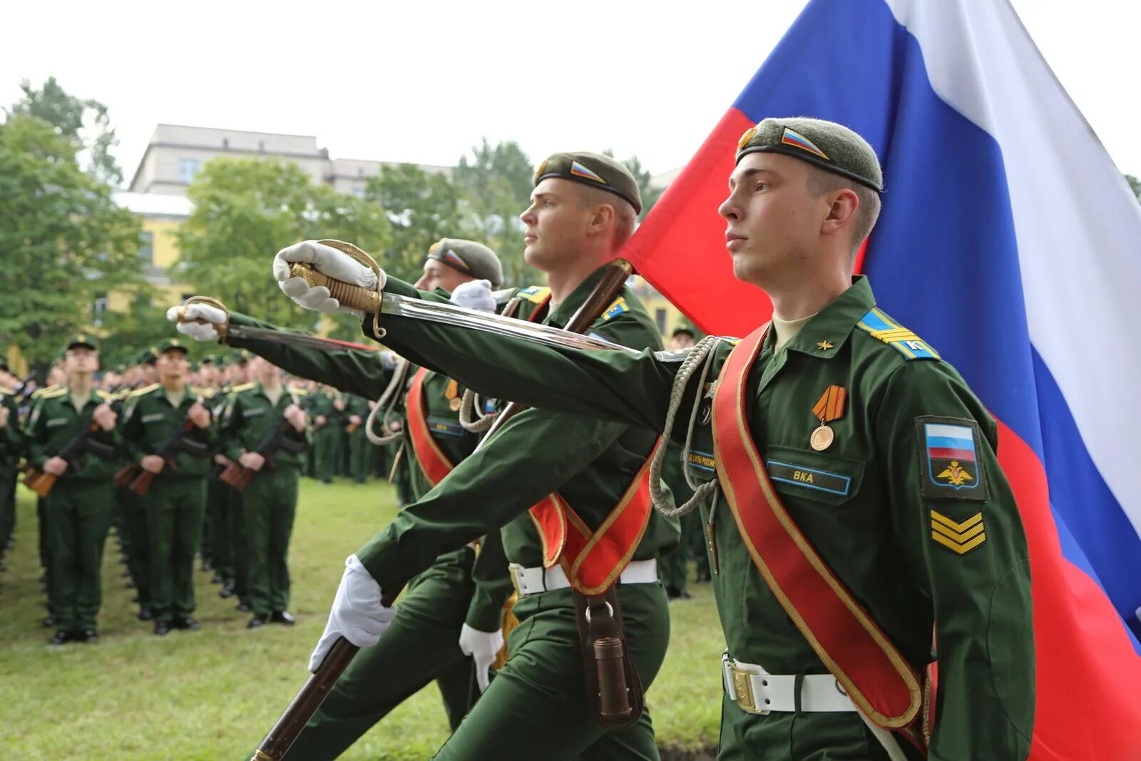 Академия вка им Можайского. Военная Космическая Академия имени Можайского. Вка им. а. ф. Можайского. Курсанты Академии ВКС Можайского...