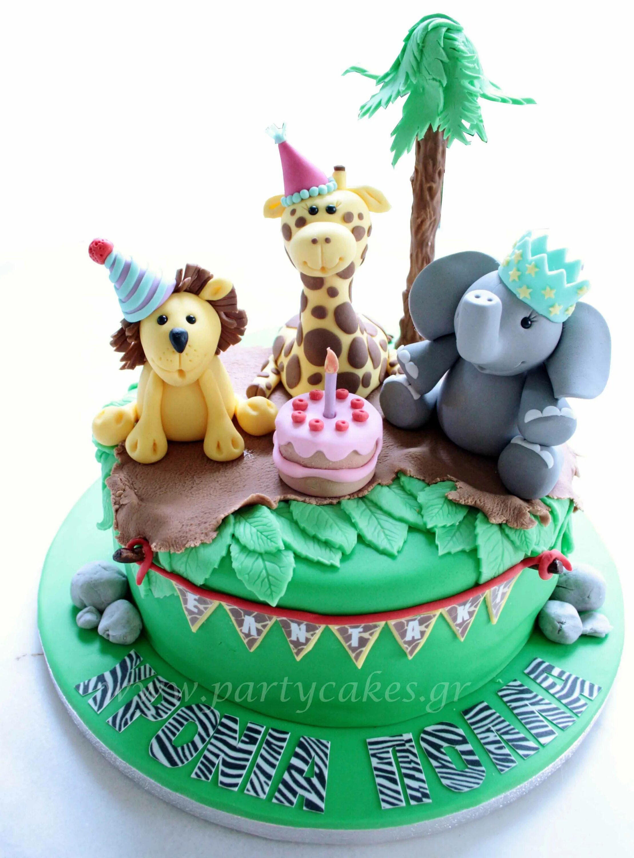 Детский торт животные. Детский торт животные. Тортик со зверюшками. Торт со зверями. Торт с фигурками животных.