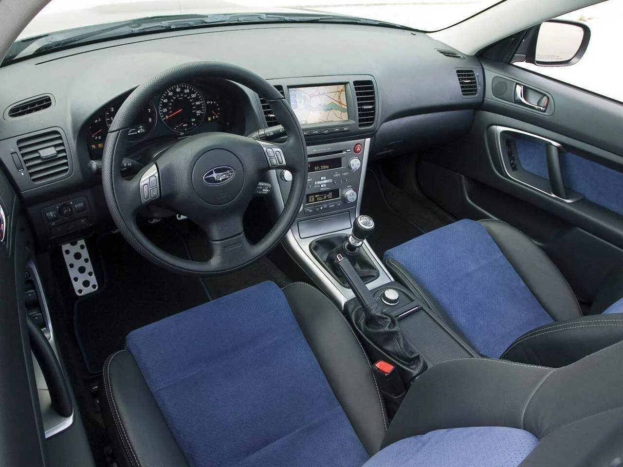 Торпеда субару. Subaru Legacy 2007 2.5. Subaru Legacy 2007 салон. Subaru Legacy 2006 Interior. Subaru Legacy 2006 салон.