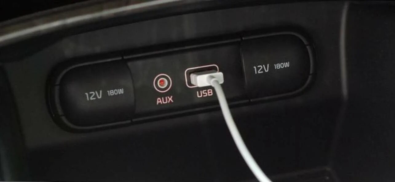 Как включить юсб в машине. Порт usb для carplay volkswagen. юсби порт в авто. usb разъемы на панели приборов в прикуриватель quick charge 4.0. как можно зарядить телефон в автомобиле магнитофон.