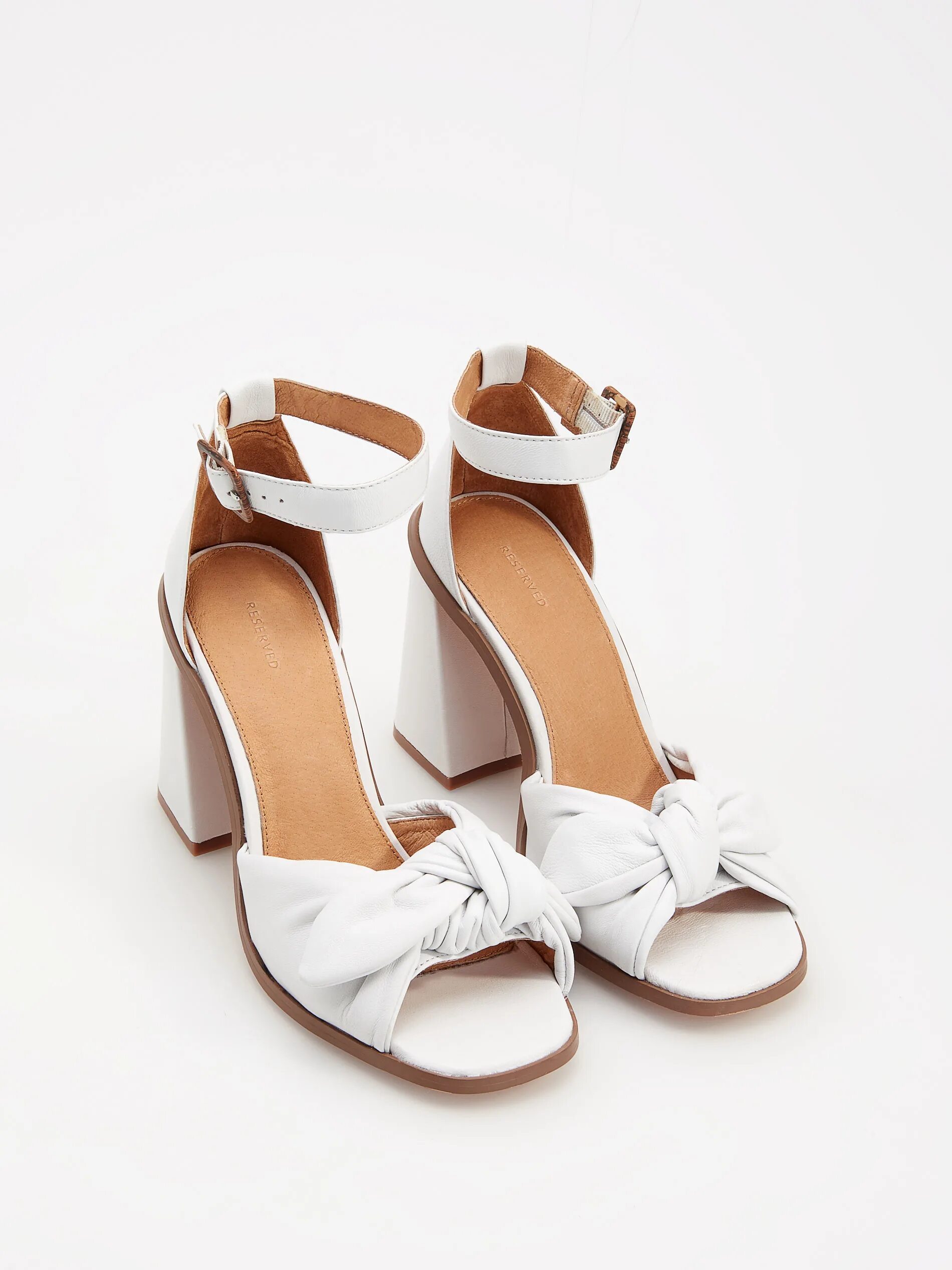 Том тейлор босоножки на танкетке. Босоножки женские недорого. Туфли босоножки eca26 49934 onix. Белые босоножки на каблуке. Босоножки reserved 2023.