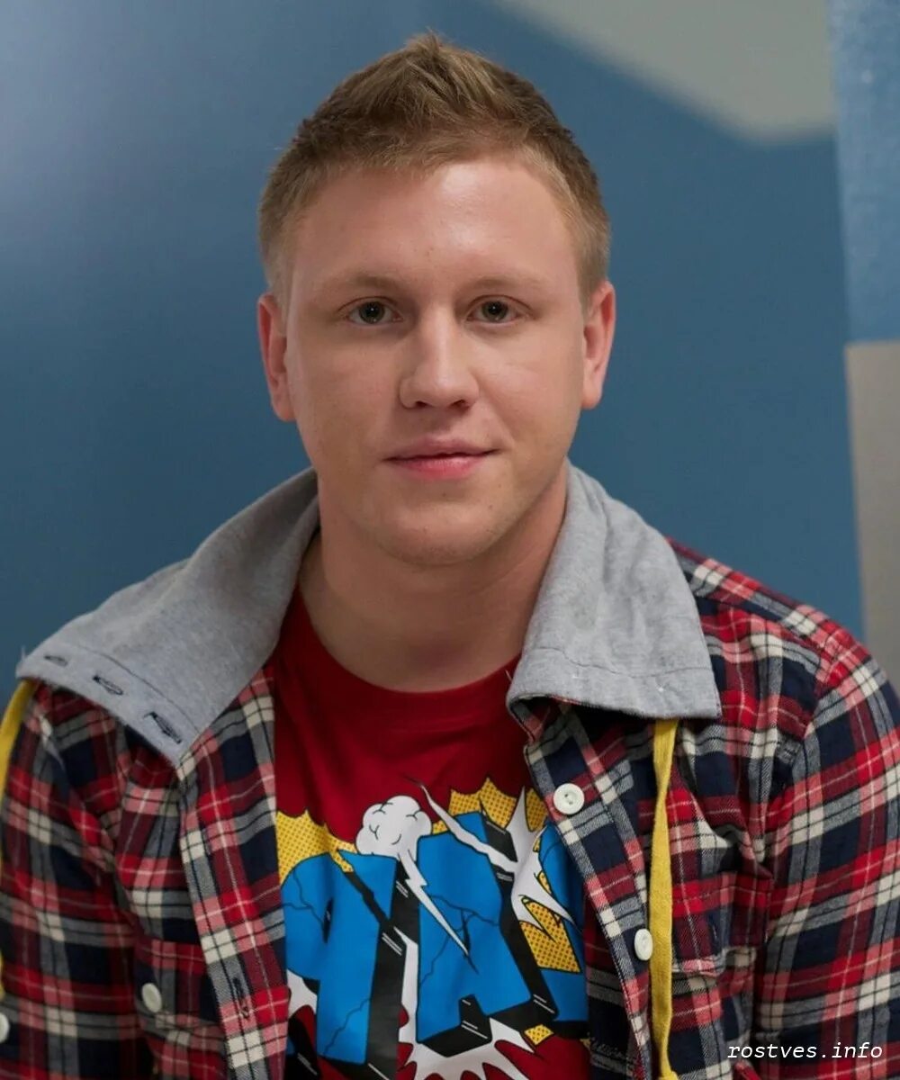 Александр обласов физрук. Банан из физрука. Банан из физрука. Банан из физрука. Банан из физрука.