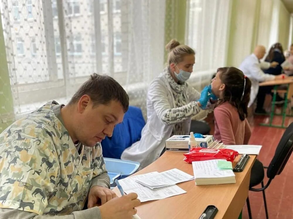 Два врача архангельск. Интервью с врачом. Рыбинск эскулап фото врачей. Работа врач архангельск. Профессор андреев 7 больница.