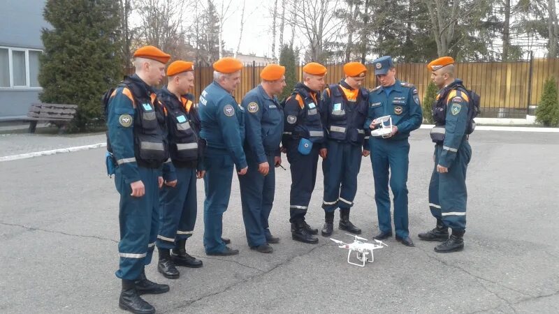 Цсоор лидер мчс россии. Цсоор лидер. Центр спасательных операций особого риска лидер мчс. Центр лидер мчс. Цсоор лидер.