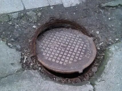 Открытый люк что делать