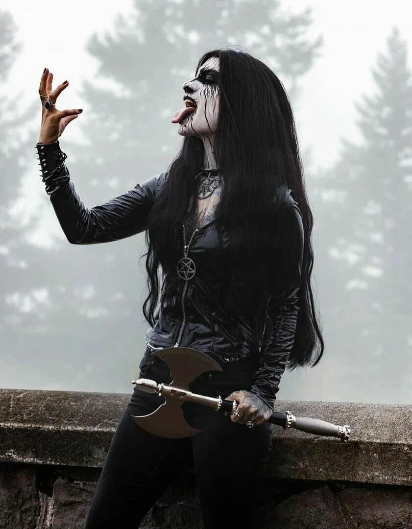 Divahar группа. Женский блэк метал. Женский блэк метал. Black metal группа xwmcndjsjjdjdjrjd. Sacrifice группа металл.