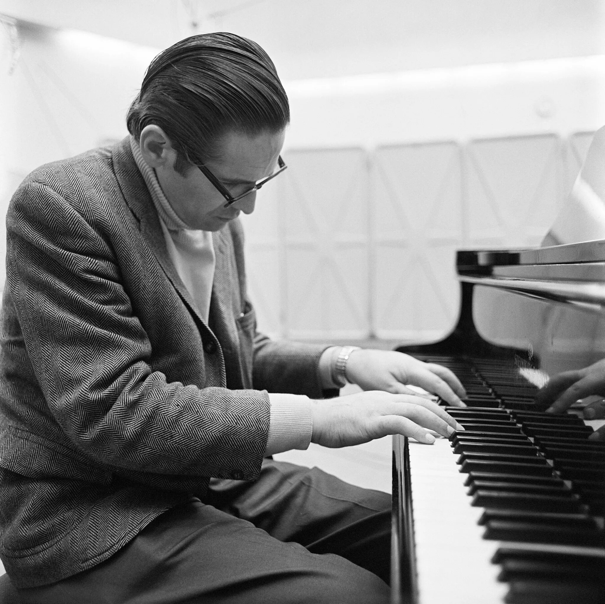 Джек эванс музыкант гдр. Bill Evans Piano. Evans Bill "Trio '64". Bill Evans Jim Hall. Bill Evans solo sessions album pictures.