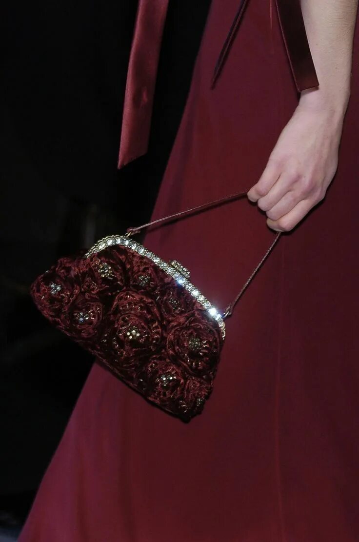 Бордовый аксессуар. Женская сумка Cameron Burgundy. Рикер клатчи бордо. Женская сумка Alison Burgundy. Сумочка к вечернему платью.