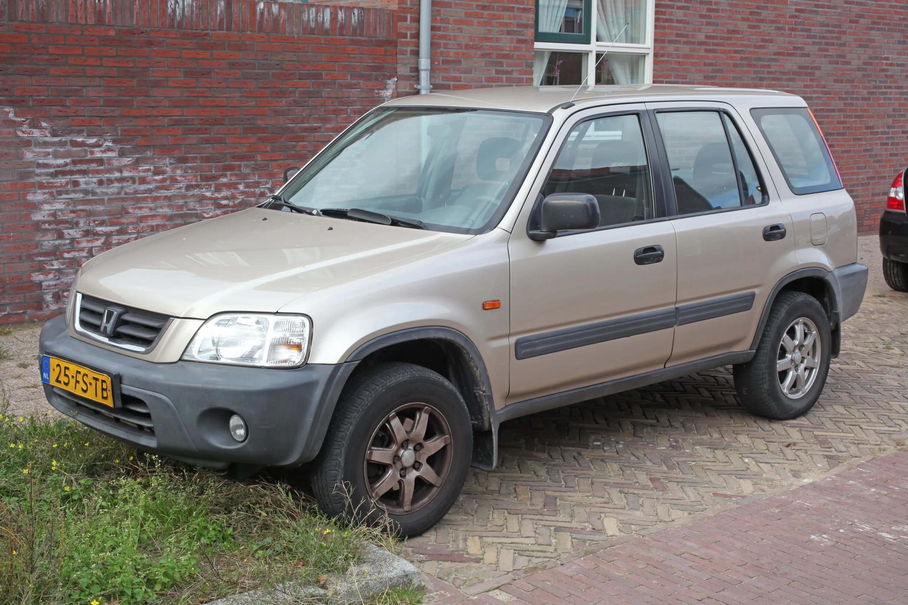 Honda CR-V 2000. Хонда CRV 2000. Хонда СРВ 2000. Honda CRV 2000 год.