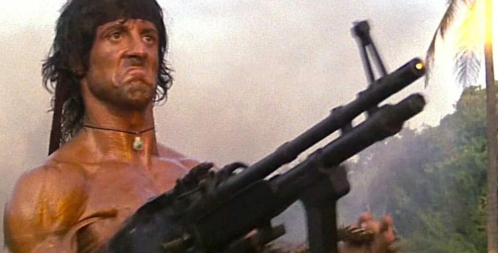 Арнольд шварценеггер рэмбо. С наступающим сильвестр и шварценеггер. Сталлоне с наступающим. Сильвестр сталлоне и шварценеггер. Арнольд шварценеггер рэмбо.