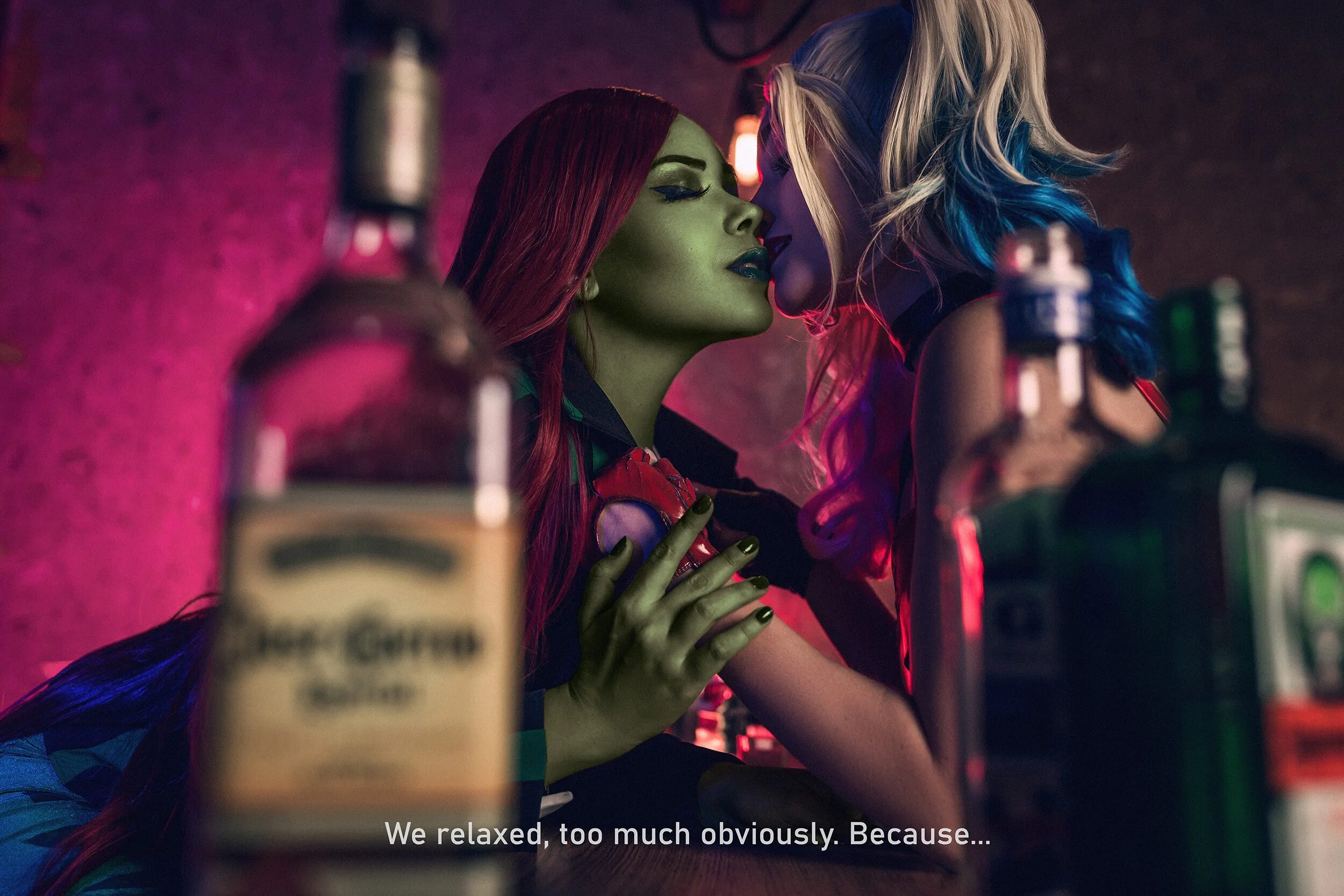 Ivy harley quinn. Harley quinn и ядовитый плющ. Харли квинн и айви. Харли квинн и плющ. Памела айсли/ядовитый плющ.