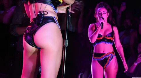 Charli XCX Sexy (93 Photos) .