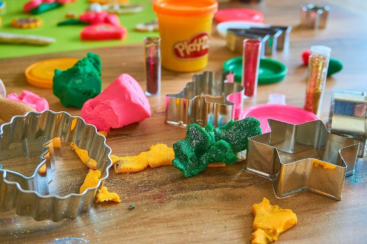 Make your play. Игра play-doh. игры с пластилином. playdough. play doh дети.