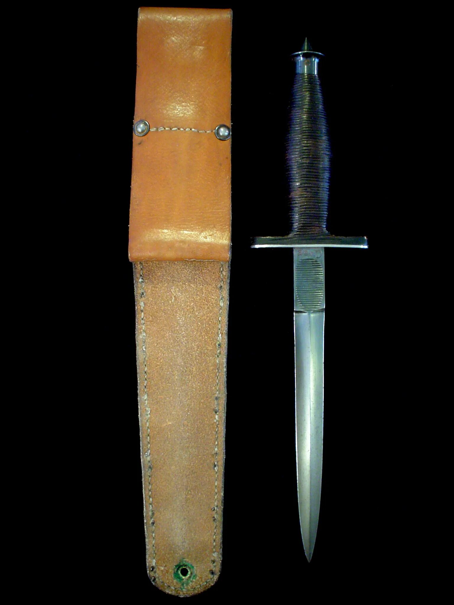 Стилет 2. Стилет кизляр беркут. Боевой стилет v-42. Нож grandway стилет. Кинжал егерей и членов охотничьего союза обр.