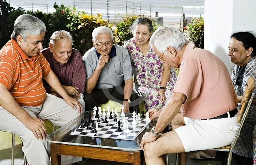 The older the better. Пожилой испанец. Старение коллектива. Senior Citizen. Пенсионеры в Мексике.