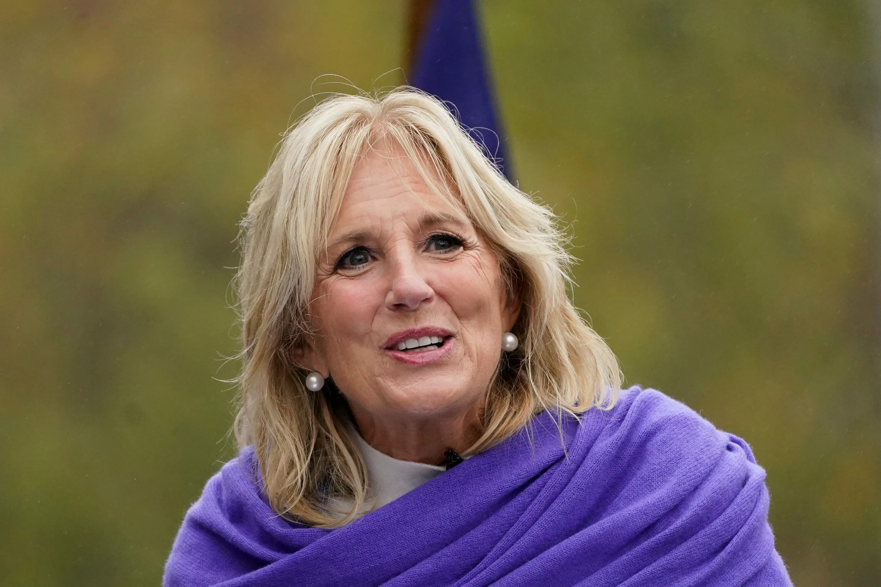 Джилл байден 1975. Джилл байден в молодости фото и сейчас. Jill biden в молодости. Джилл байден фото. Джилл байден в молодости фото и сейчас.