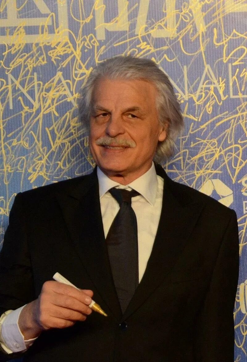 Актер микеле плачидо. Микеле плачидо. микеле плачидо актер. микеле плачидо фото. актер микеле плачидо сейчас.