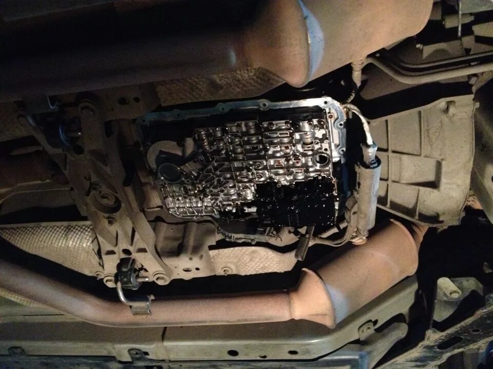 Масло в акпп форд эксплорер 5. Форд эксплорер 5 сливная пробка акпп. Масло в акпп форд эксплорер 5. 5 2019. Замена масла акпп эксплорер.