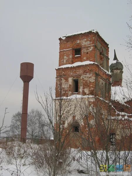 Д захарьино. Храм знамения в захарьино. усадьба захарьино. храм захарьино новгородская область.