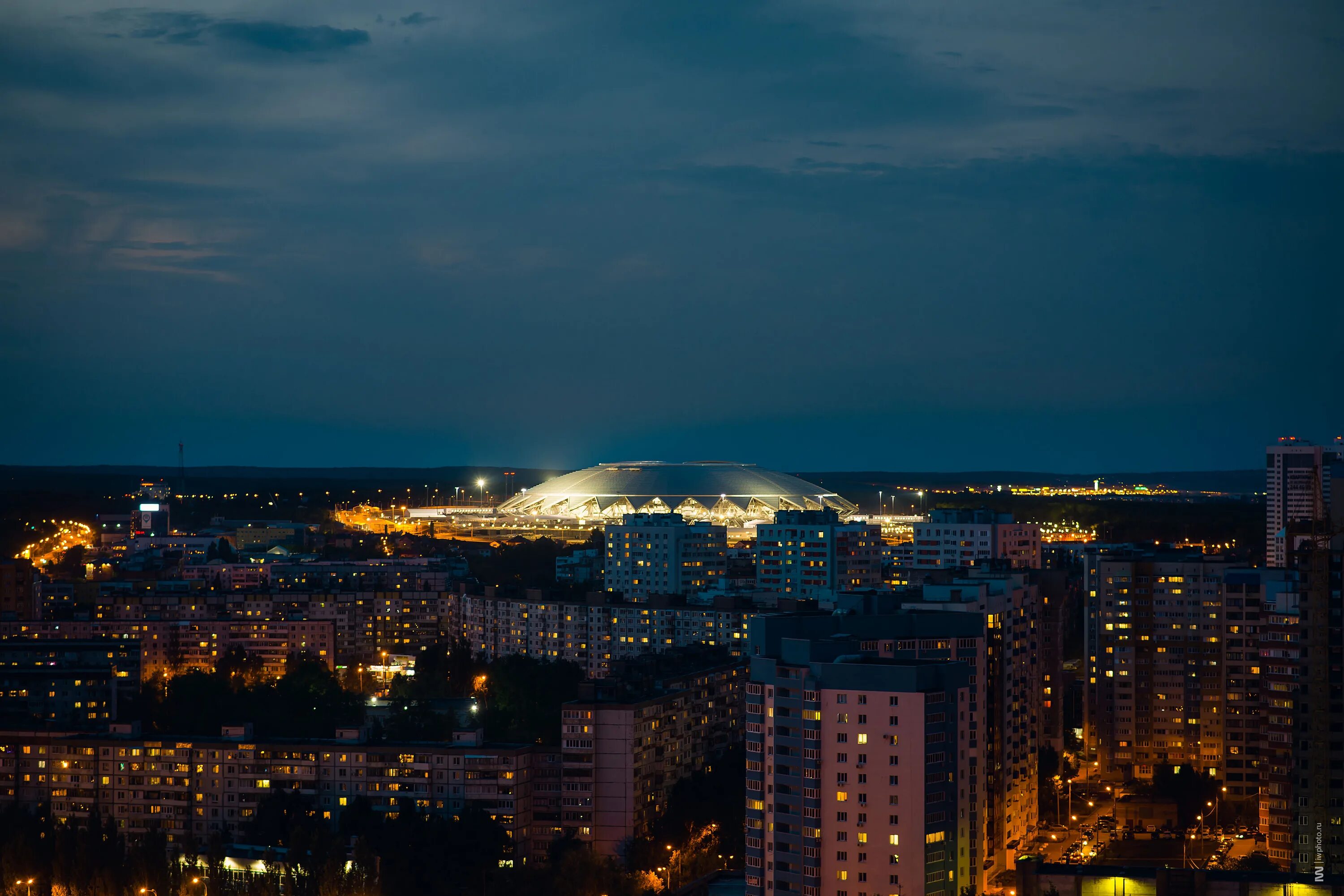 Самара вечером. Виды ночной Самары. Вертолетка Самара ночной вид. Г. Самара вечерняя. Вид на Вечерний город.