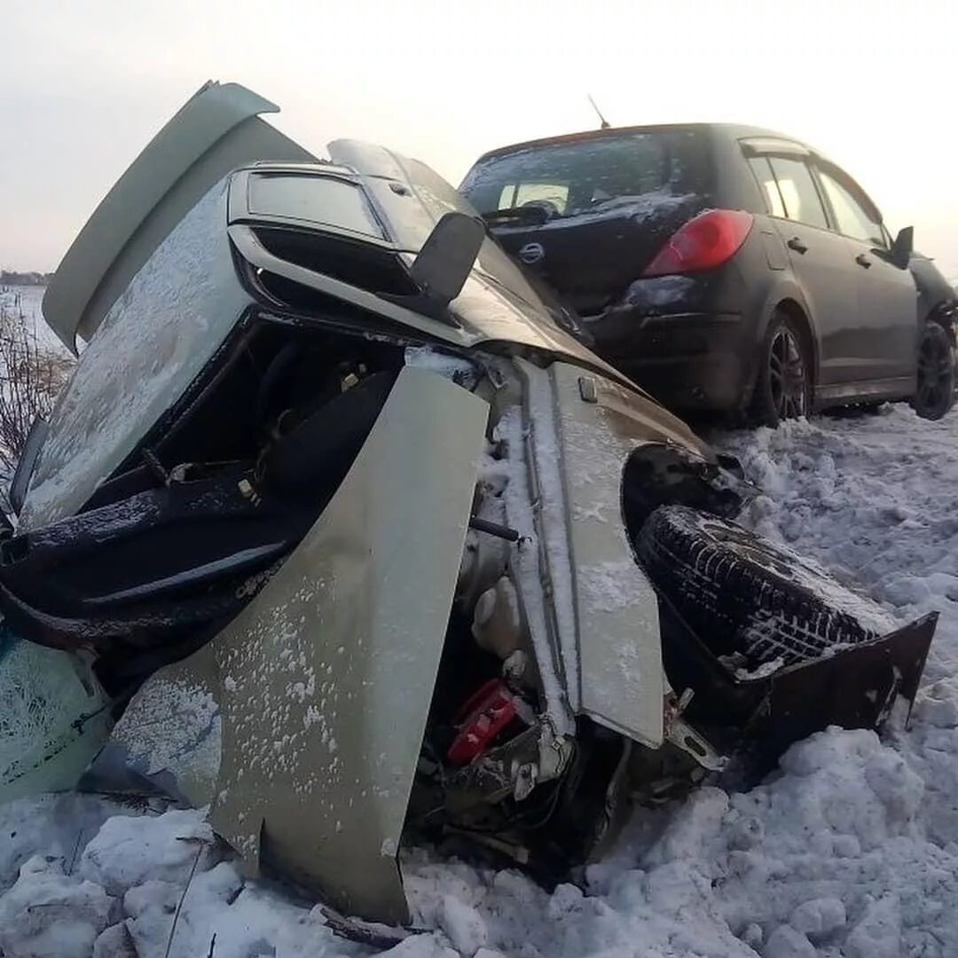 Дтп в сургуте на университетской. 14 июль 2019 сургут авария. Дтп в сургуте за последнюю неделю. Дтп в тюмени вчера вечером. Нефтеюганское шоссе сургут дтп.