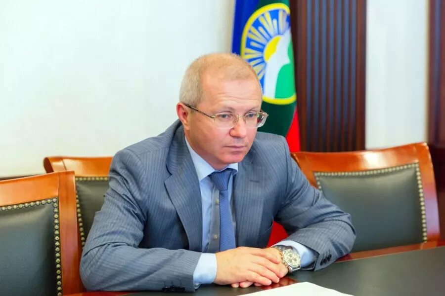 Асланов аслан кчр. Аслан аджиев. Асланов али фуадович. Куджев ауес исхакович. Асланов аслан кчр.