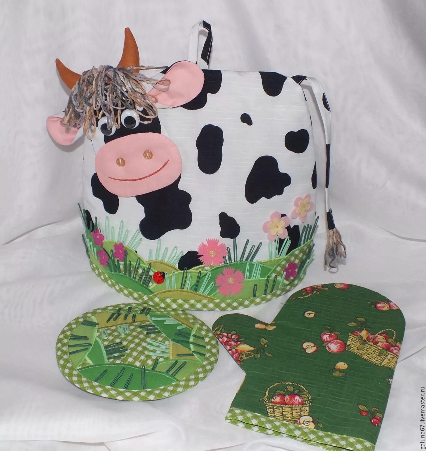 поделки коровка. поделки коровка. разрисованные камушки для сада. поделки коровка. разрисовать камни для сада.