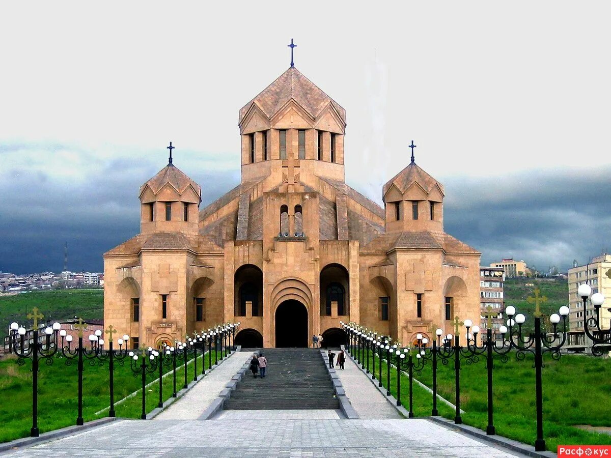 Святой ереван. Церковь в Ереване Григор Лусаворич. Церковь в Армении Святого Григория просветителя.