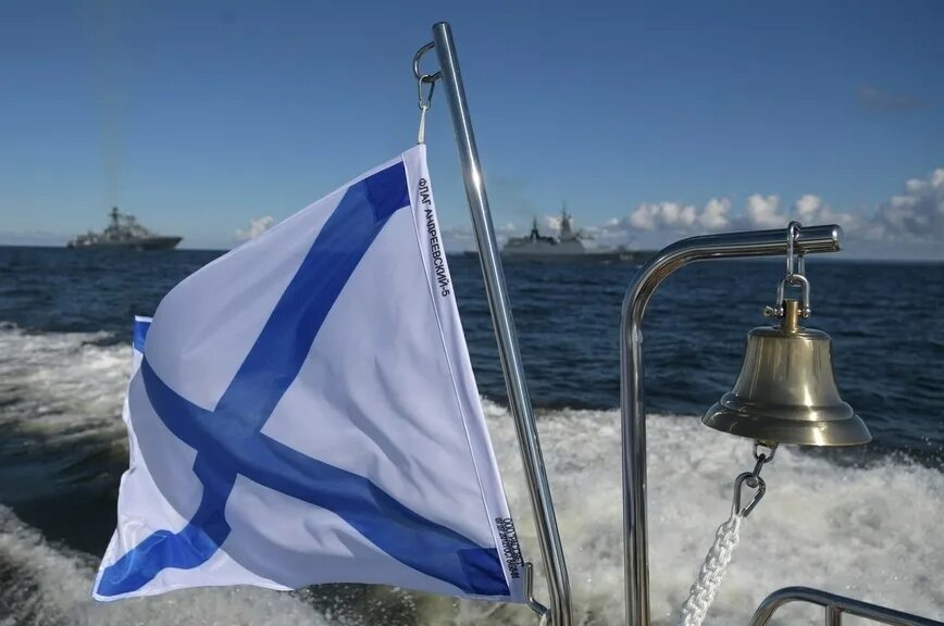 Из полугодового похода в Балтийск вернулась плавмастерская Балтфлота Подробнее: 