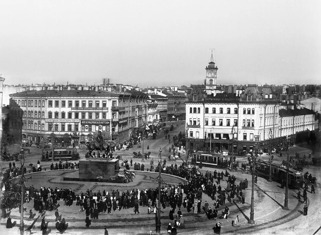 Санкт петербург в 1900 году. Знаменская площадь в санкт-петербурге 1900 год. площадь восстания знаменская 1917. площадь восстания (санкт-петербург) старый памятник. площадь восстания начало 20 века.