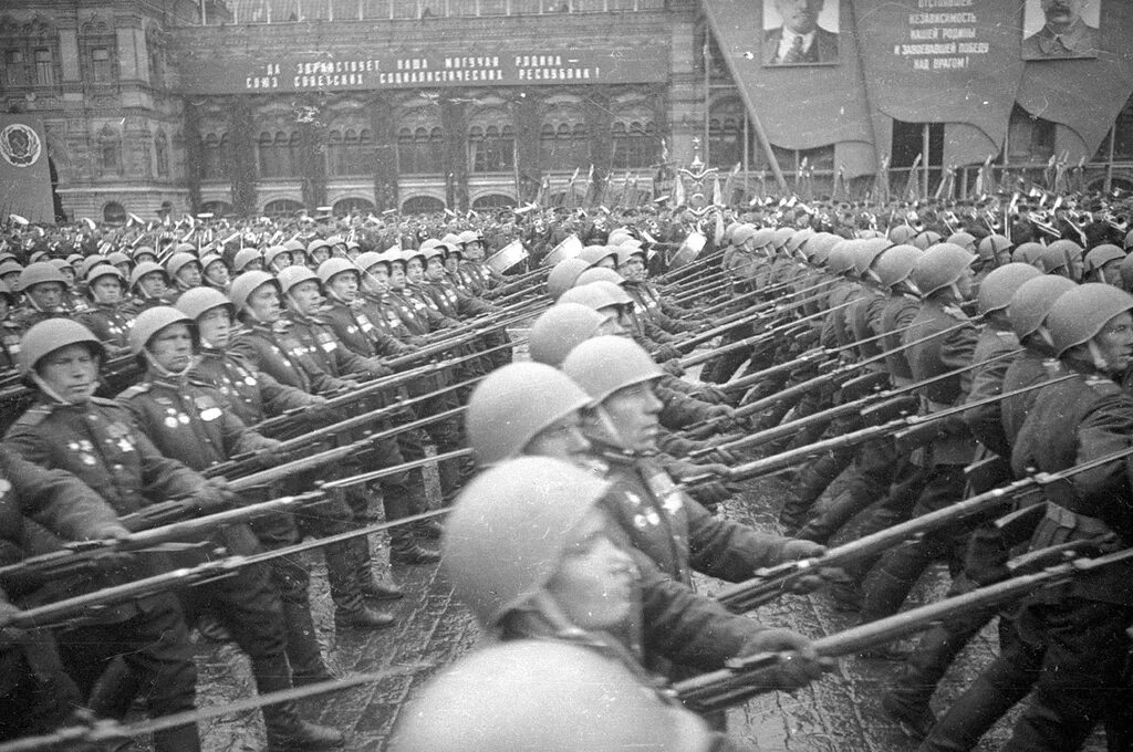 Парад Победы 24 июня 1945 года. Парад Победы в Москве 1945г. Парад Победы 1945г на красной площади. Парад Победы июнь 1945. 1 июня 1945 г