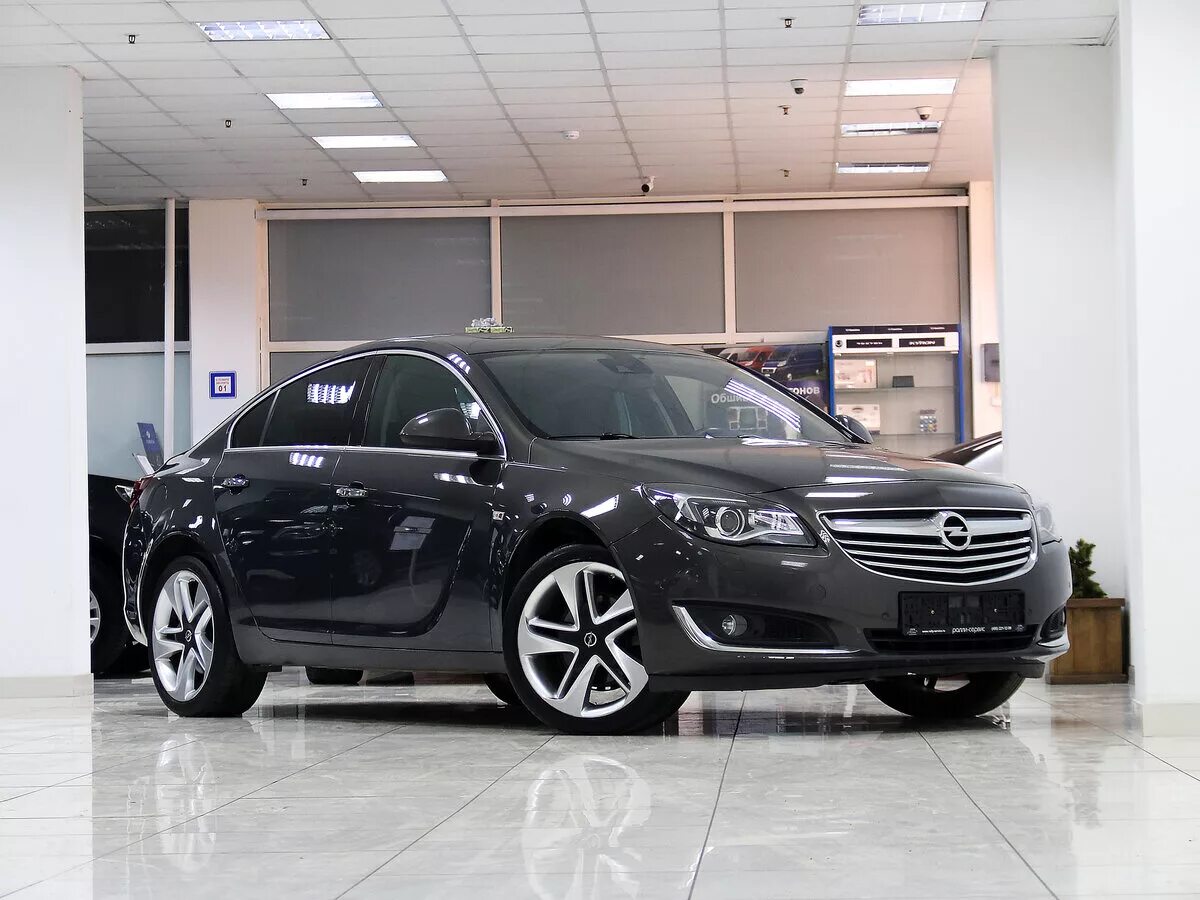 Рестайлинг 2013 г. Opel insignia 2013 рестайлинг. insignia 2013 рестайлинг. опель инсигния седан 2013. инсигния 1 рестайлинг.