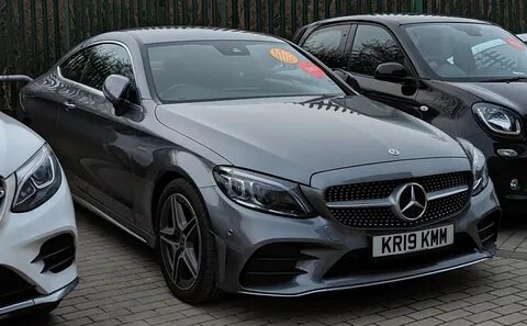 Mercedes 220 2019