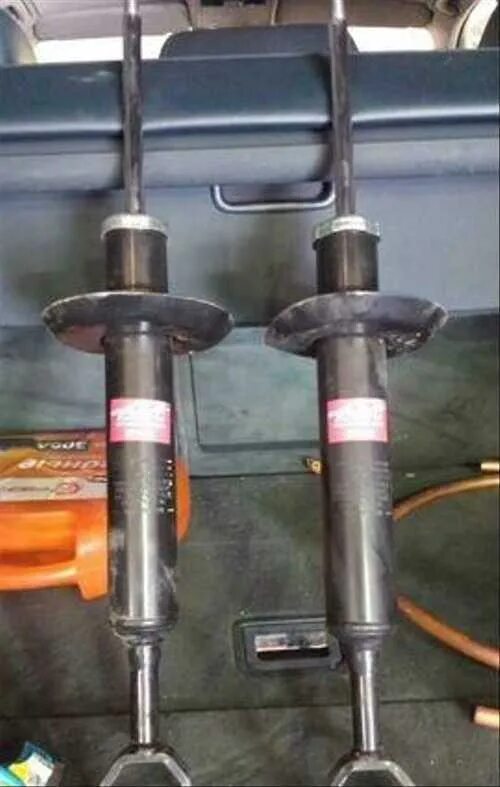 Передние амортизаторы ауди а6 с5. Передний амортизатор ауди а6 2004. Передние амортизаторы ауди а6 с5. Стойка ауди а6 с5. Амортизатор передний ауди а6 с7.