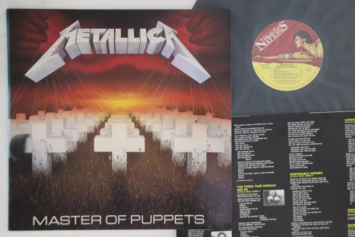 Master of puppets текст. Metallica Master of Puppets LP. Пластинка Master of Puppets. Master of Puppets LP. Master of Puppets Vinyl.