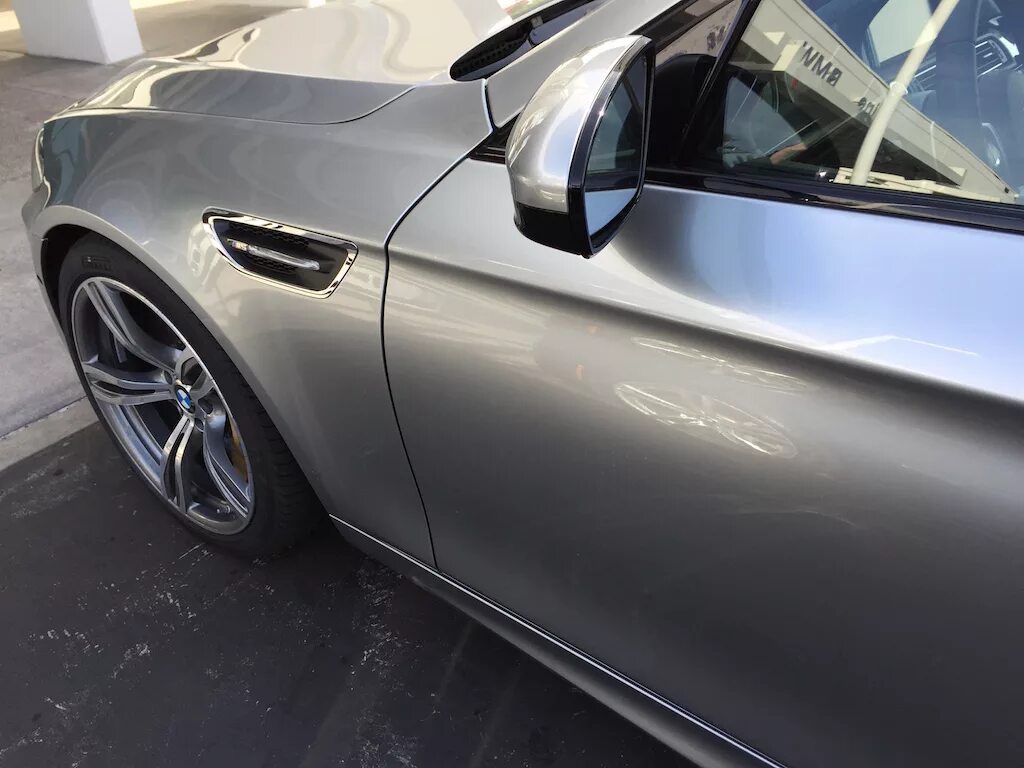 Краска темно серая купить. BMW individual Silver Grey Metallic.. Серый ксералик. Ku-73351 Piston Grey металлик. KPMF k75408.