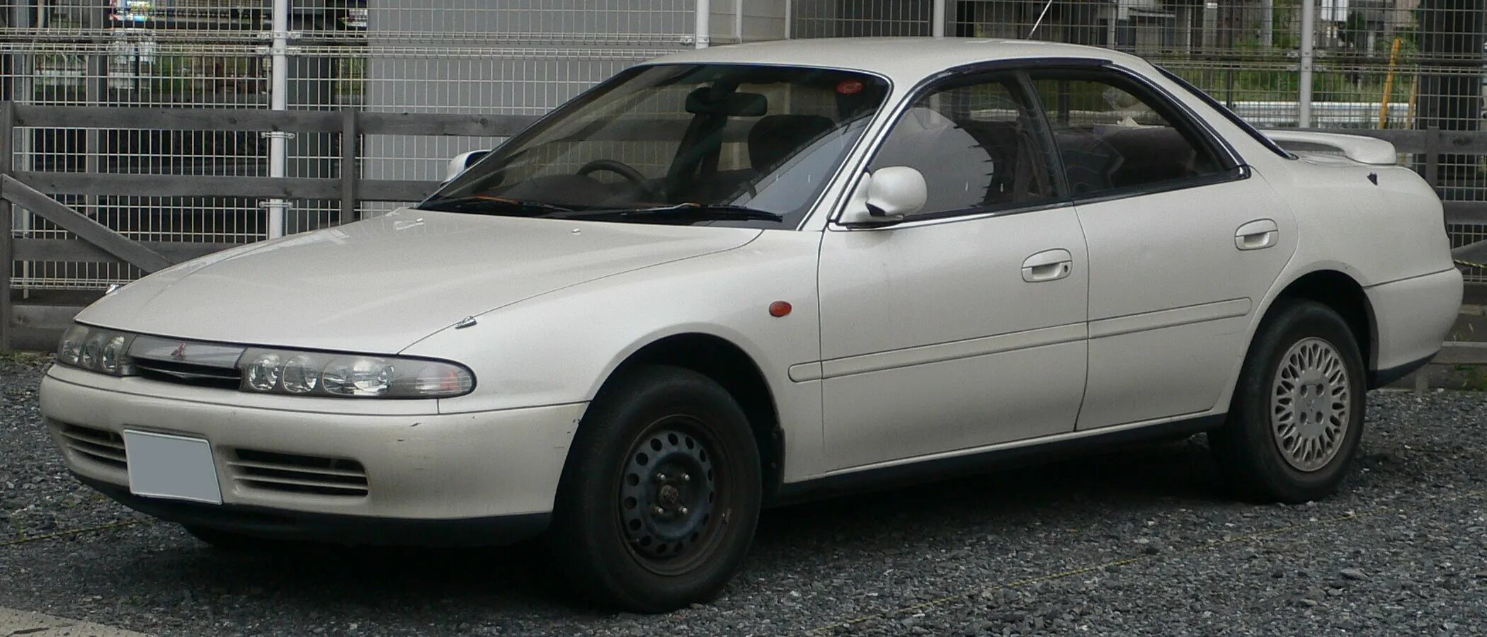 Мицубиси 1992. Митсубиси Эмирауд 1992. Mitsubishi Emeraude 1992. Mitsubishi Emeraude 2.0. Mitsubishi Emeraude 1994.