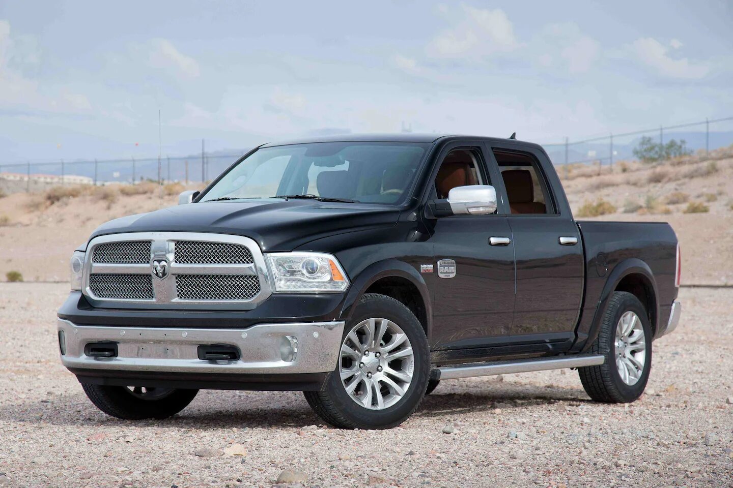 Пикап аг34. Додж крайслер пикап. шевроле рам 1500. chrysler pickup 2025. chrysler пикап 2000.