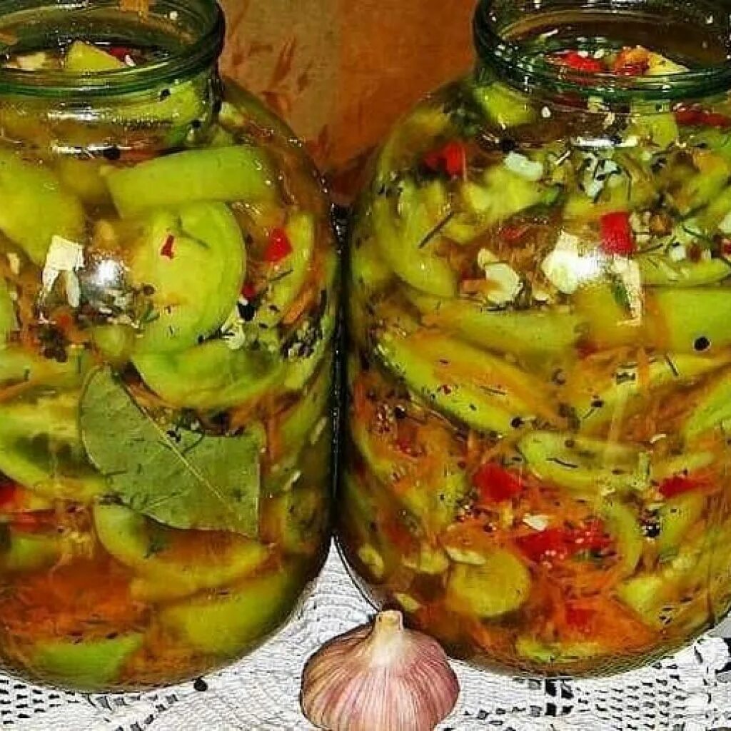 Рецепты салатов на зиму из перца болгарского. Заготовки из зеленых помидор. консервирование зеленых помидоров. салат из зелёных помидор на зиму. закуска из зеленых помидор на зиму.