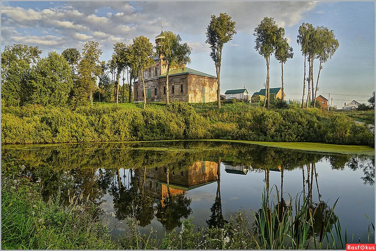 Село шарапово в подмосковье. Сергиев Посад деревня Шарапово. Поместье Шарапово. Шарапово (деревня, Новомосковский административный округ). Деревня Шарапово Москва.