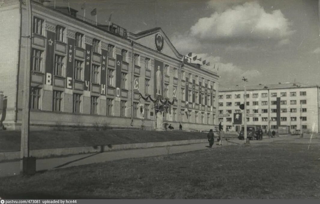 Дворец культуры и техники московского авиационного института. Маи история создания. Московский авиационный институт в 1960 году. Московский авиационный институт 50 годы. Московский авиационный институт вид сверху.