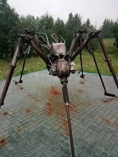 Памятник комару
