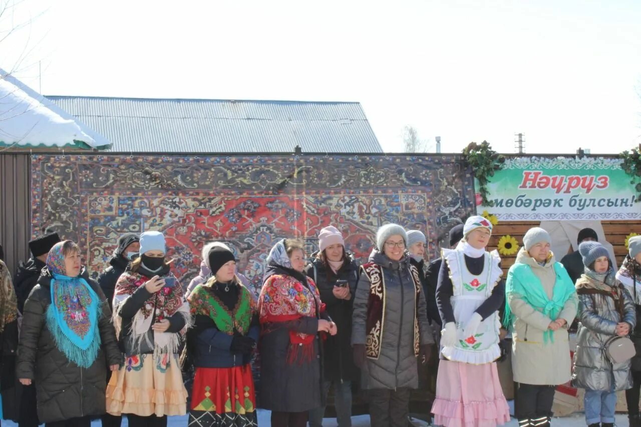 Узбекская национальная одежда на наурыз. Навруз башкирский праздник. Какого числа праздник навруз в 2024. С праздником навруз. Какого числа праздник навруз в 2024.