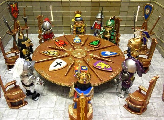 Круглый стол короля Артура. Круглый стол рыцарей короля. Сколько рыцарей за столом