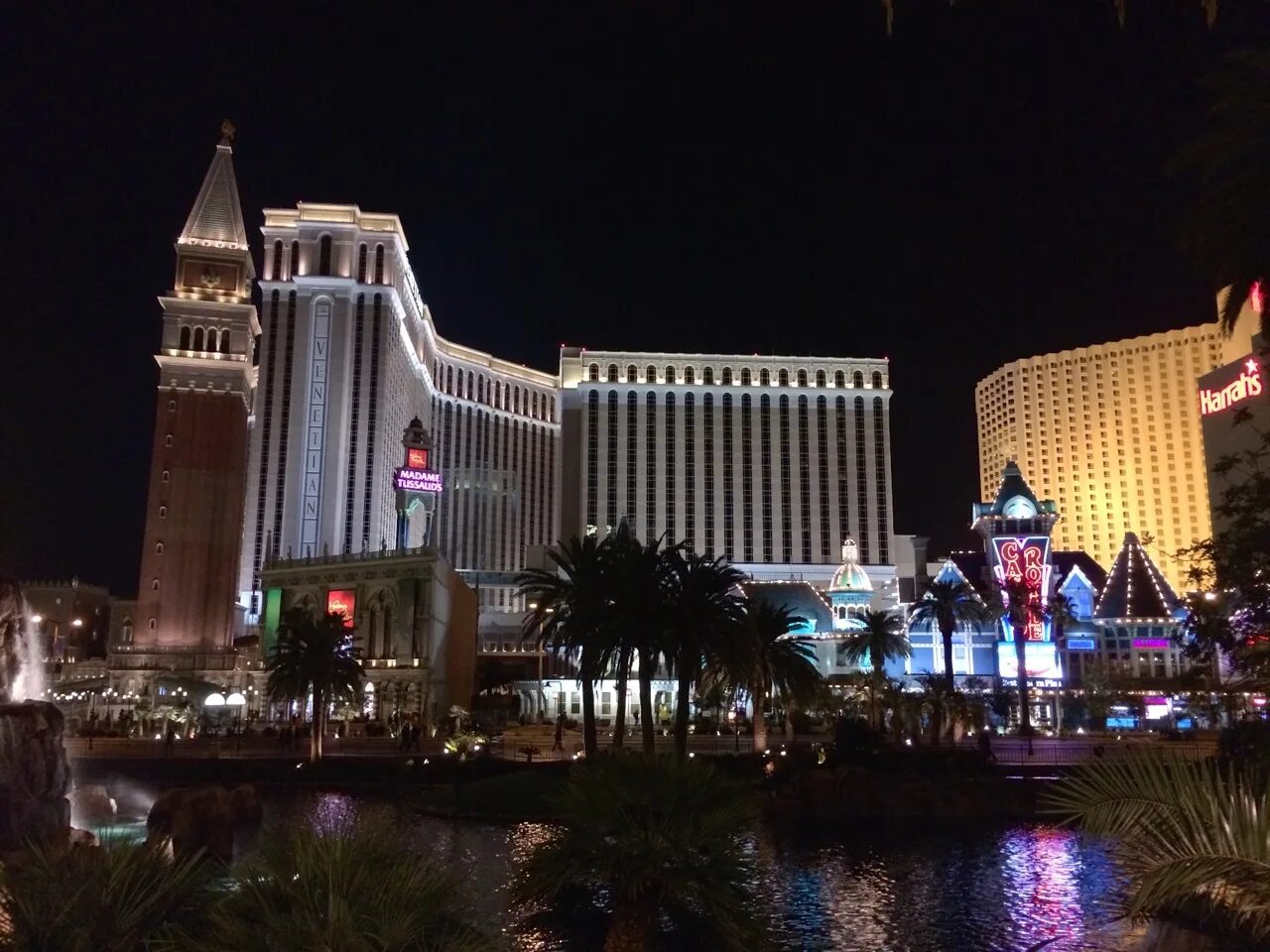 Лас вегас штат. Лас вегас язык. Лас вегас язык. Олимпус лас вегас. Лас вегас улица стрип.